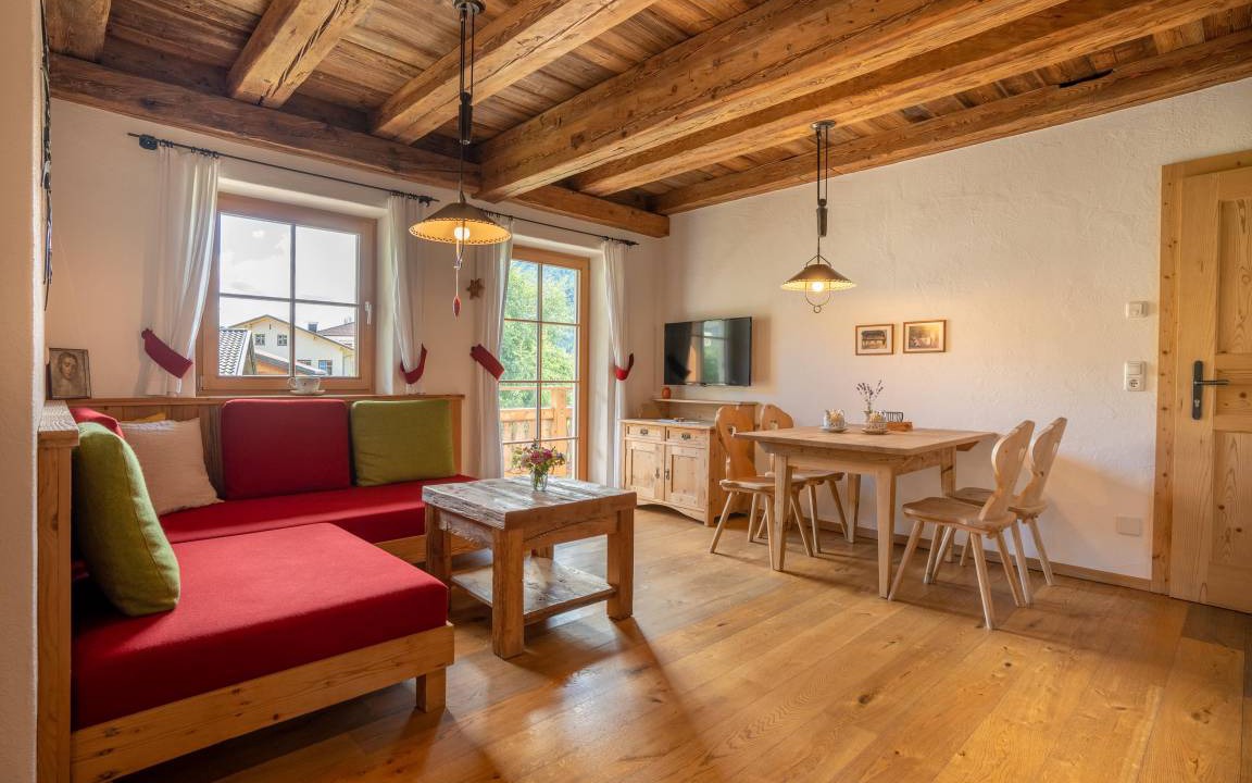 Abfaltersbach Apartment | 80 m² Apartment ∙ 2 bedrooms ∙ 4 guests