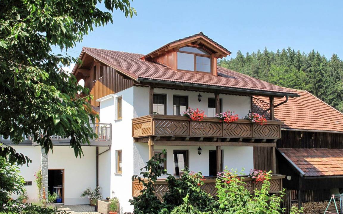 Fahrnbach Apartment | 80 m² Apartment ∙ 1 bedroom ∙ 4 guests