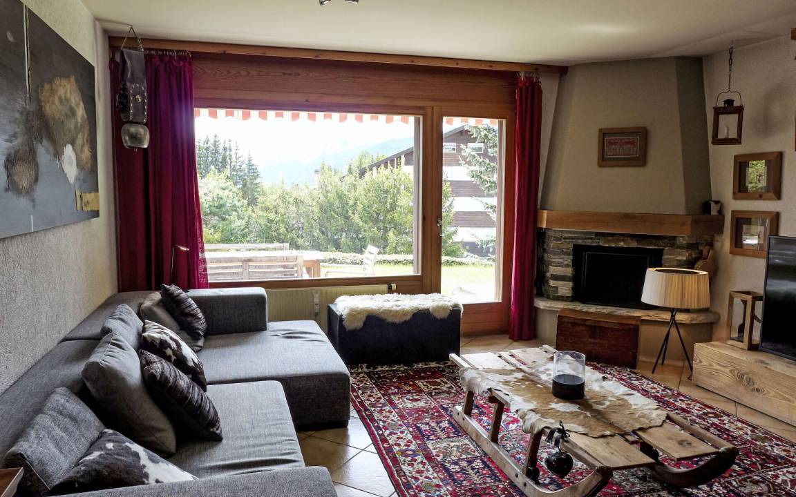 Lens Apartment | 80 m² Apartment ∙ 2 bedrooms ∙ 4 guests