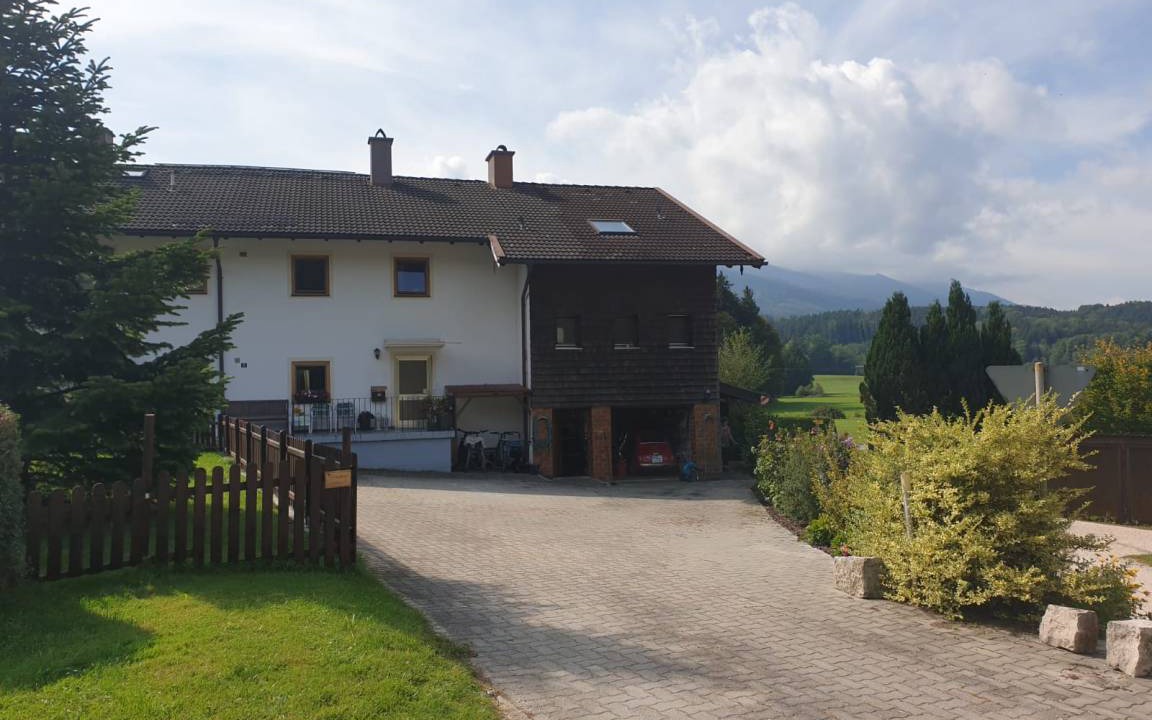 Teisendorf Apartment | 80 m² Apartment ∙ 2 bedrooms ∙ 6 guests