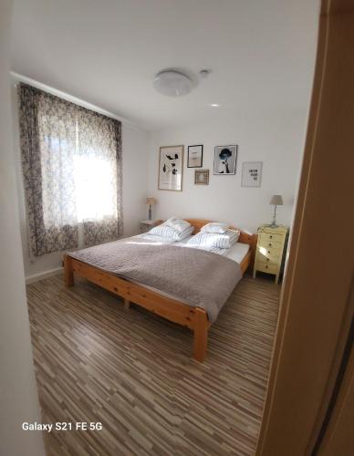 Schwandorf Apartment | 80qm mit Balkon 3 getrennte Räume