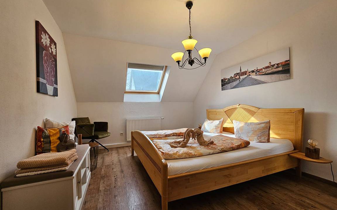 Sinzing Apartment | 83 m² Apartment ∙ 3 bedrooms ∙ 5 guests