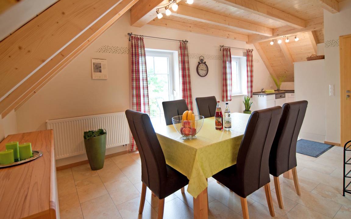 Feuchtwangen Apartment | 85 m² Apartment ∙ 2 bedrooms ∙ 4 guests