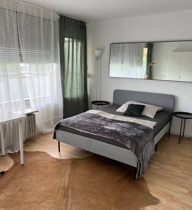 Munchen District Apartment | 85 m² Apartment ∙ 4 bedrooms ∙ 4 guests