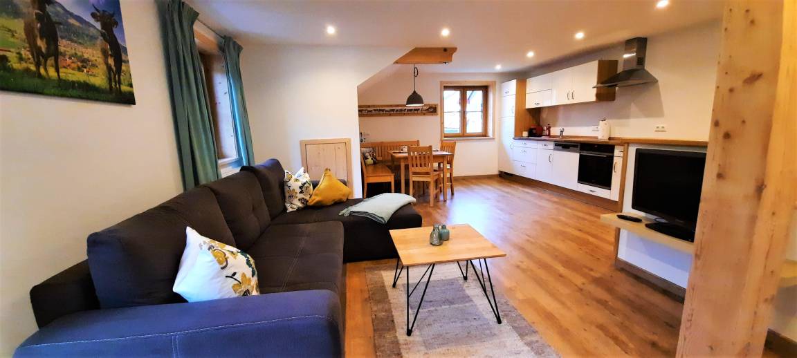 Thalkirchdorf Apartment | 85 m² Apartment ∙ 2 bedrooms ∙ 5 guests