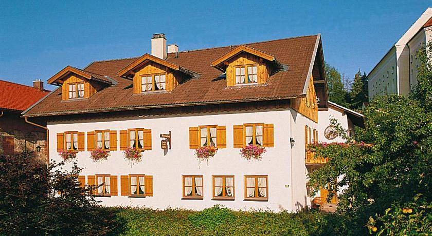 Wertach Bed & Breakfast | 85 m² Bed and breakfast ∙ 2 bedrooms ∙ 4 guests