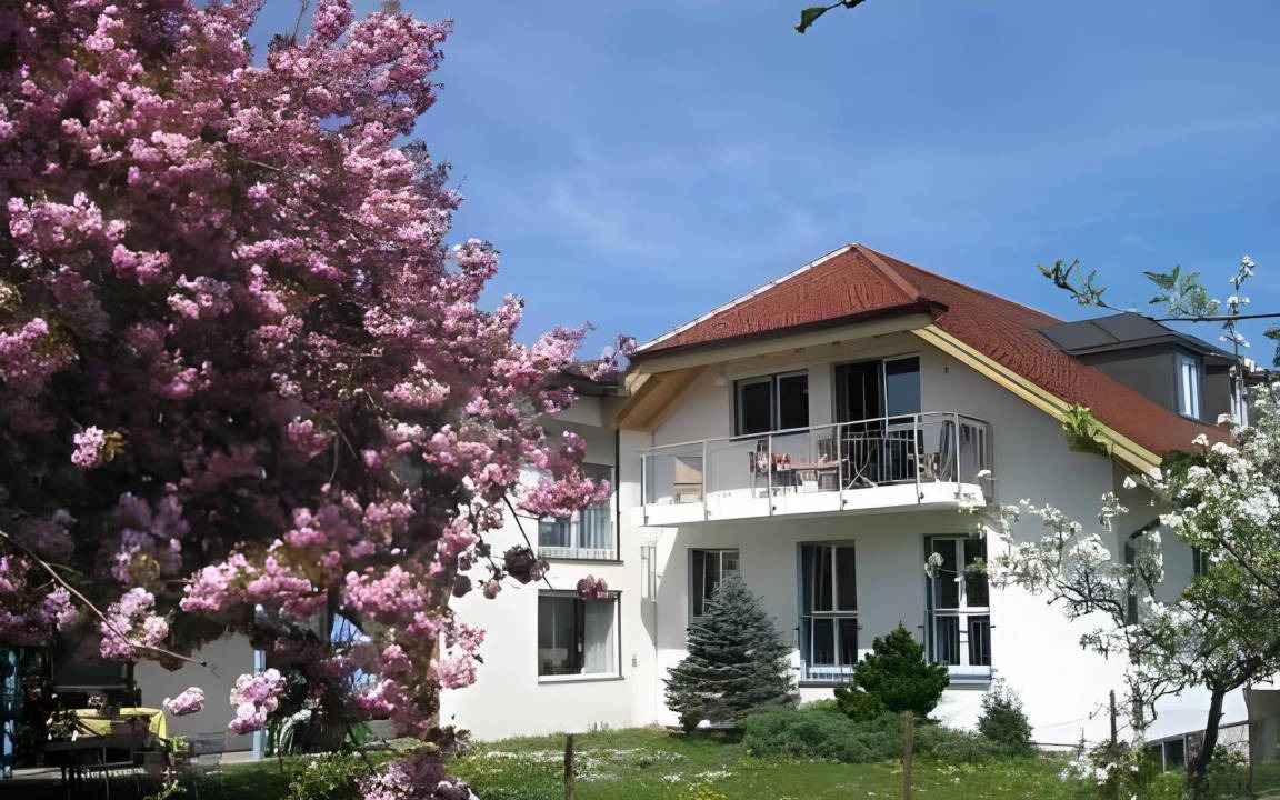 Murnau am Staffelsee Bed & Breakfast | 90 m² Bed and breakfast ∙ 6 guests