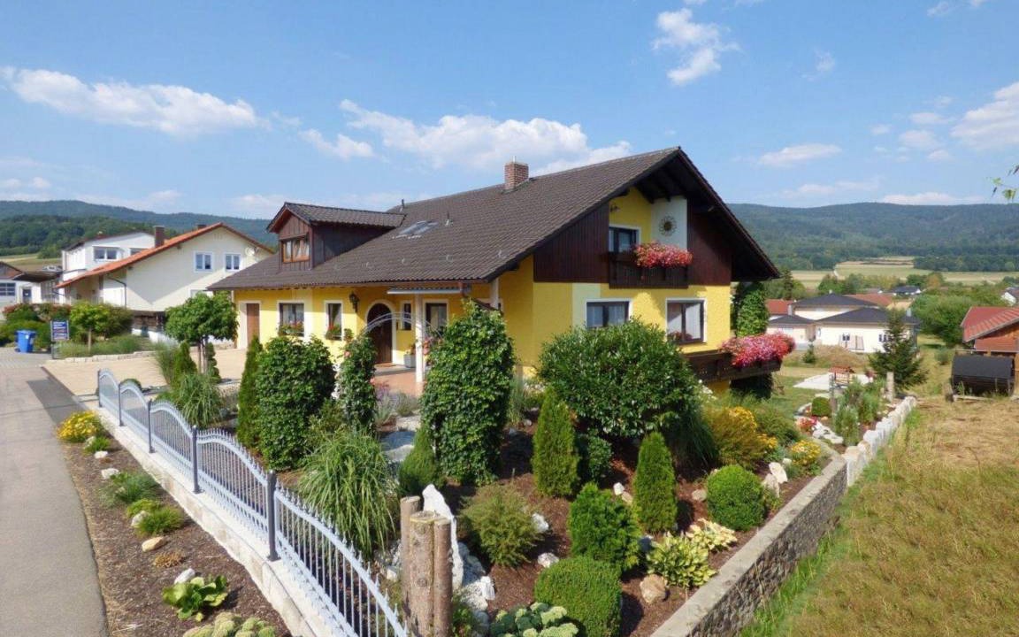 Gleissenberg Apartment | 95 m² Apartment ∙ 2 bedrooms ∙ 4 guests