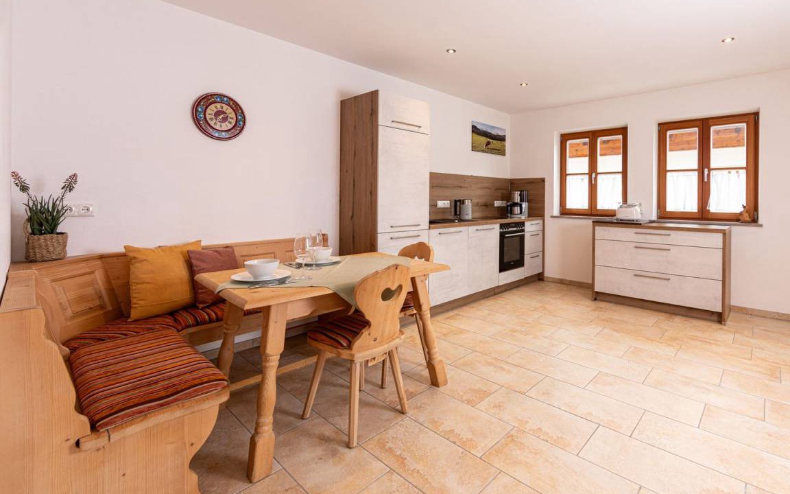 Stanggaß Apartment | 96 m² Apartment ∙ 2 bedrooms ∙ 4 guests