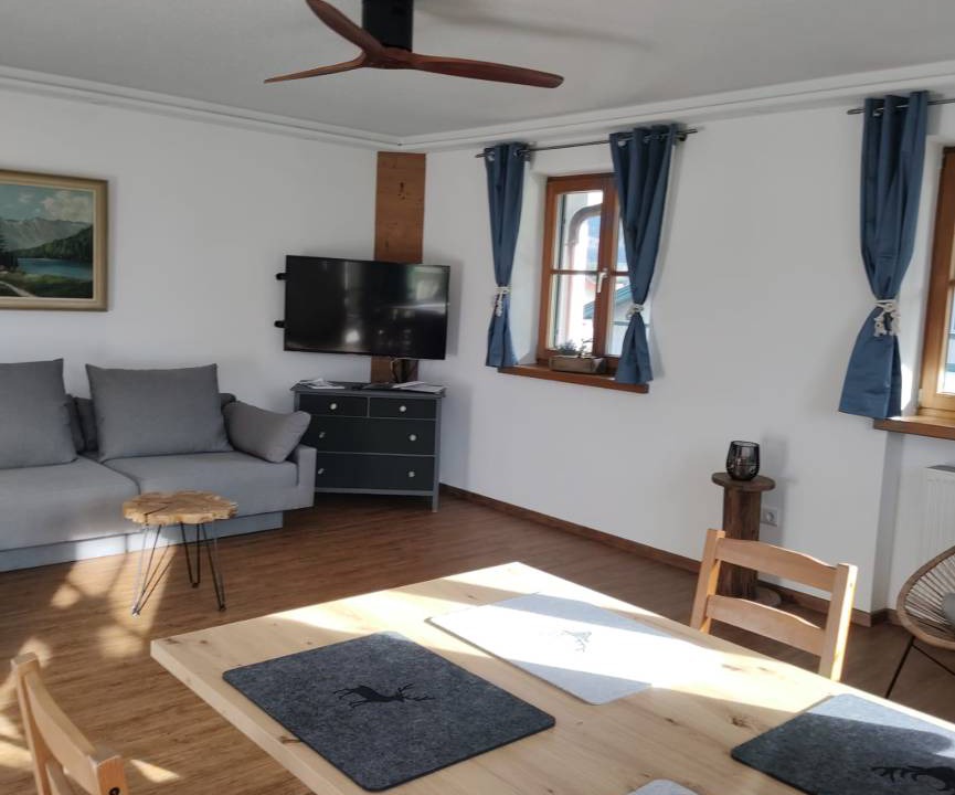 Kreuzfeld Apartment | 97 m² Apartment ∙ 2 bedrooms ∙ 4 guests