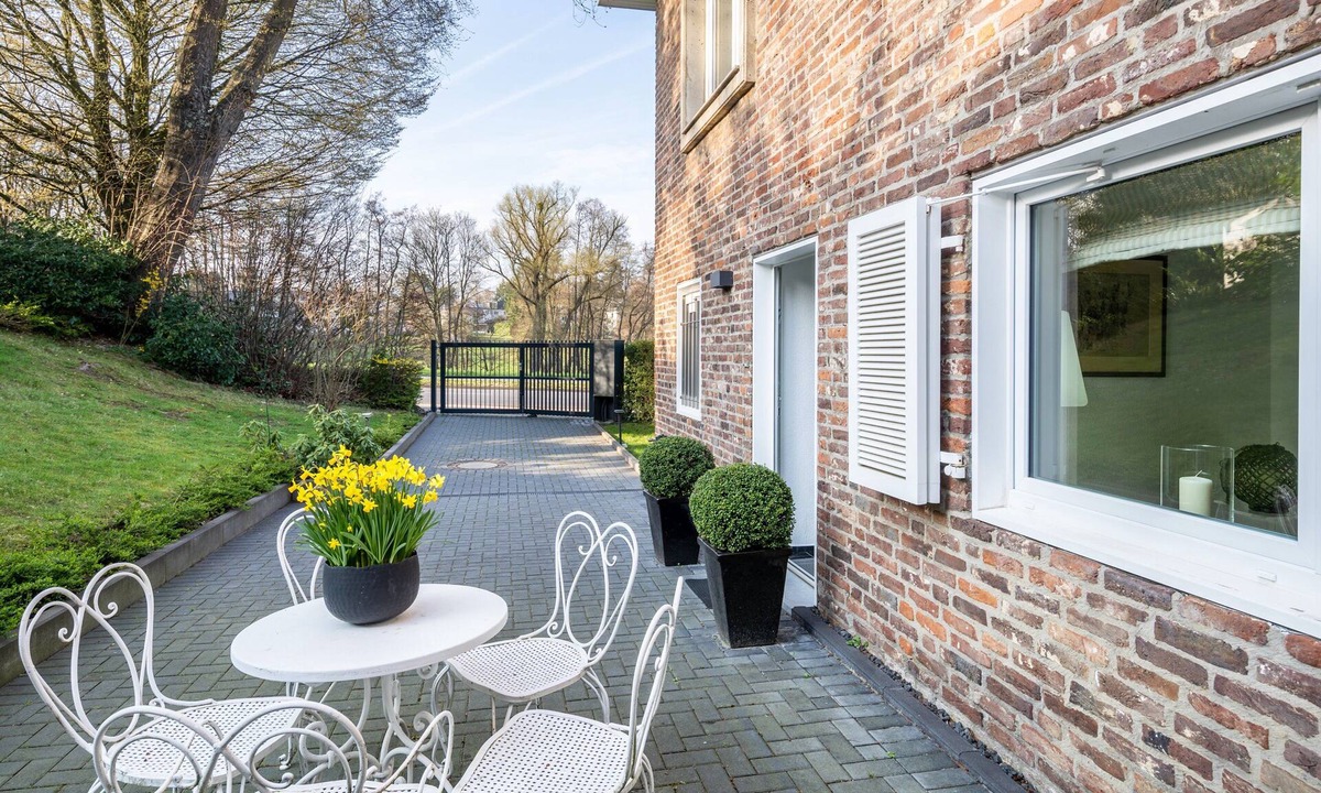 Aachen Apartment | Aachen South Holiday Apartment for 4 Guests (55 m²)