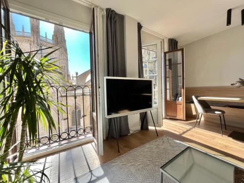 Burgos Apartment | Acariciando la Catedral by apartamentoscatedralcamino