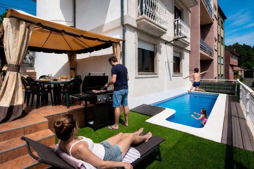 Bealo House | AG Casa Chorente con piscina, Rias Baixas Galicia