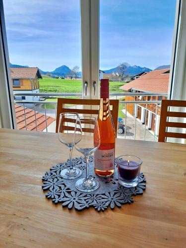 Hafenegg Apartment | AllgäuBlick - Ferienwohnung mit Bergblick - Königscard