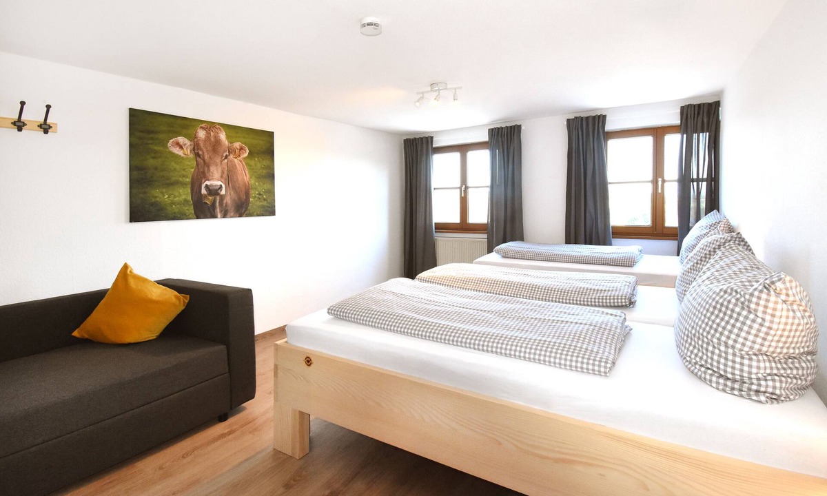 Kappel Hostel | Alps Hostel
