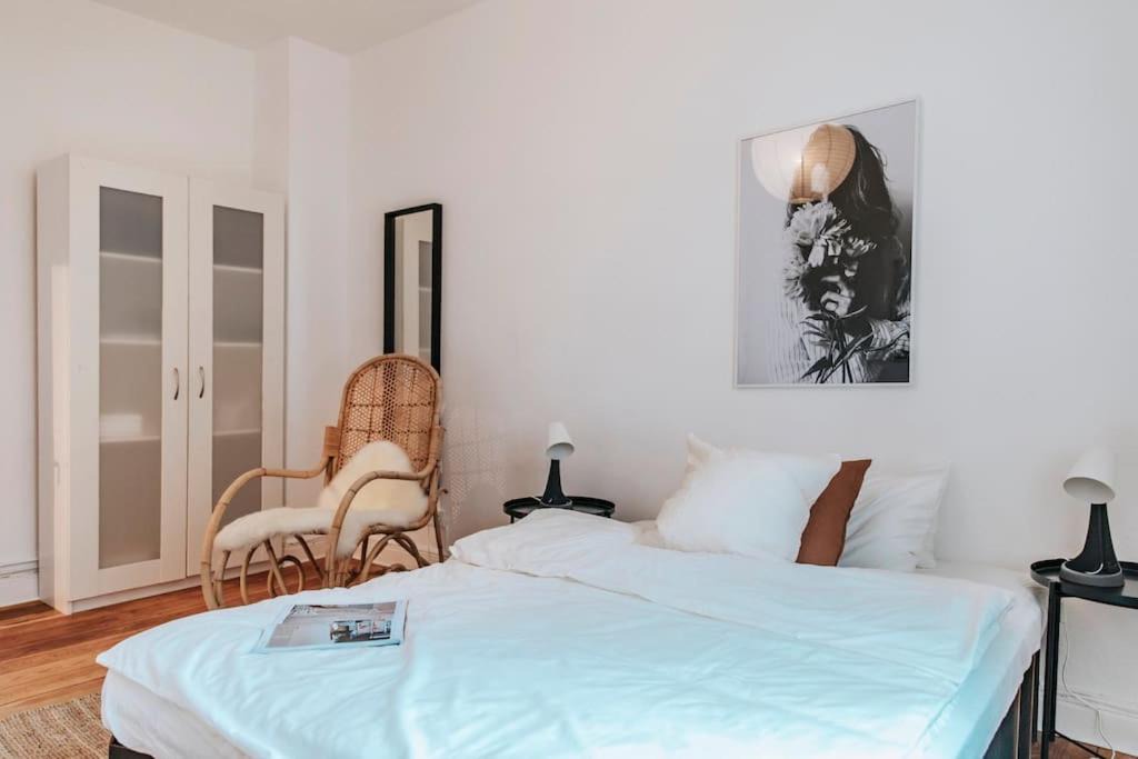 Mitte Apartment | Altbautraum! 2 Zimmer mit 24h Check-in