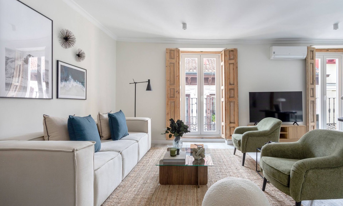Embajadores Apartment | Amplio Apartamento a Pocos de Paseo del Prado