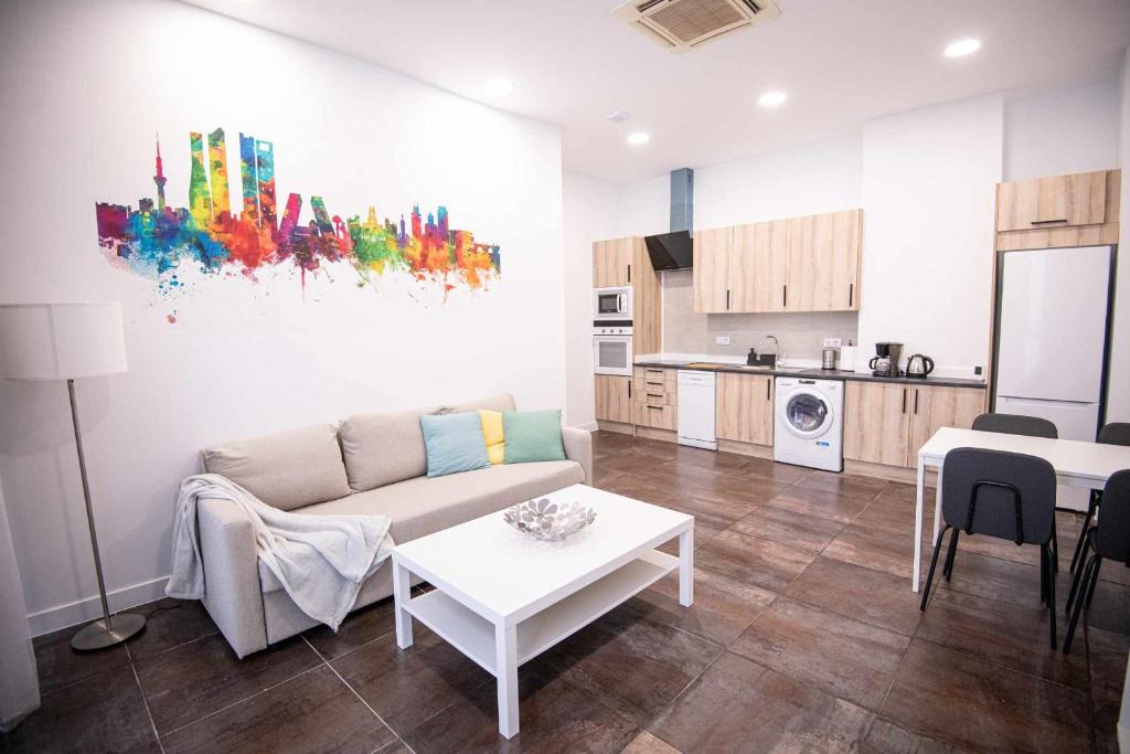 Almendrales Apartment | ANTONIO LÓPEZ - B