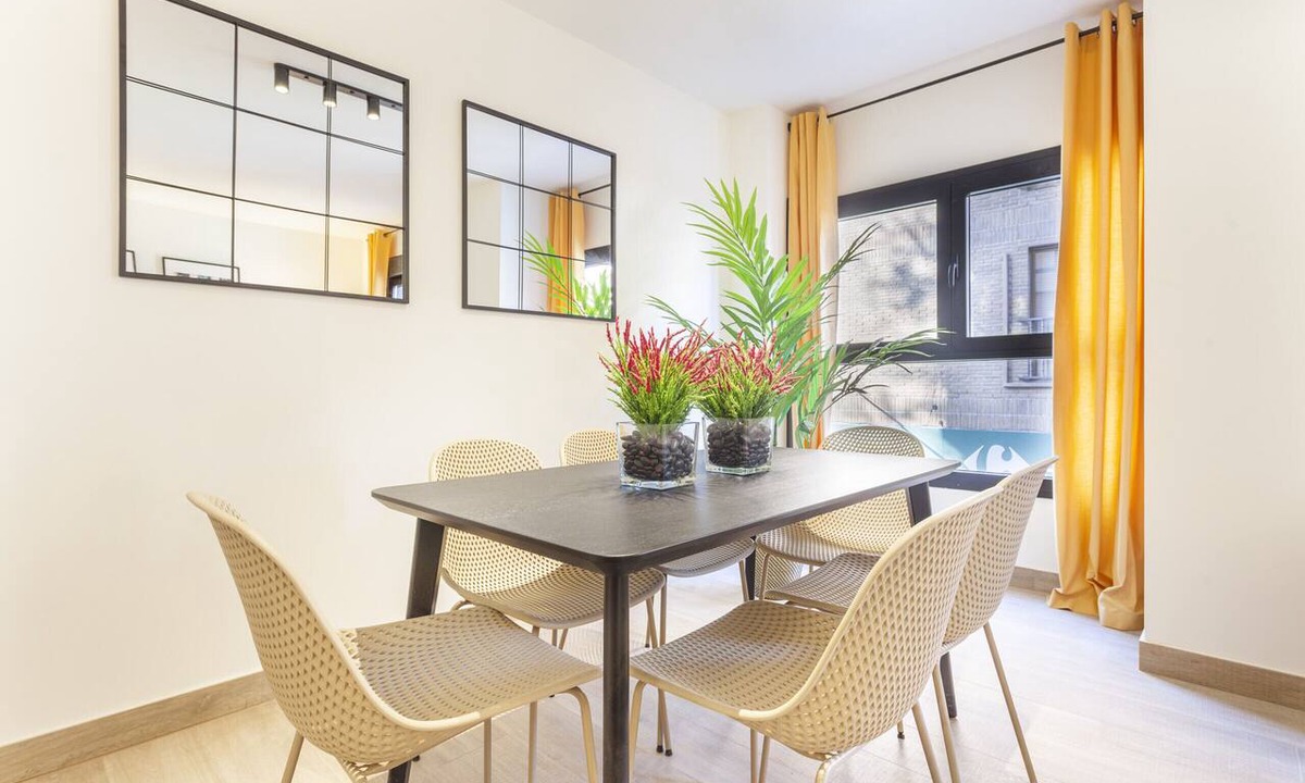 Atocha Apartment | Antonio Lopez V apartment in Madrid