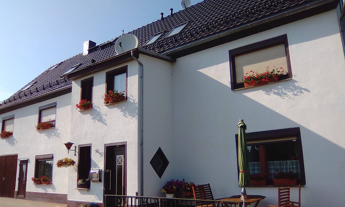 Lichtenhain Apartment | Apartment garden view in Saxon Switzerland - quiet location with WiFi