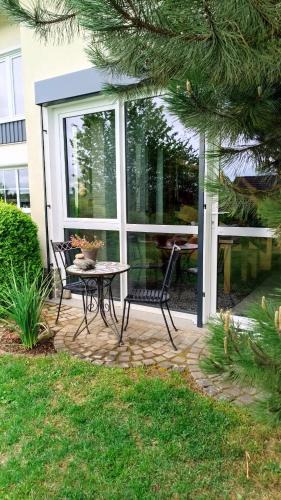 Mellrichstadt House | Apart of "MET"