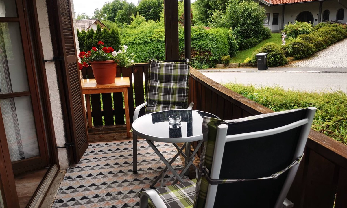 Zwiesel Resort | Aparthotel Chrysantihof - Zwiesel - Holiday apartment with large balcony, 2-room apartment
