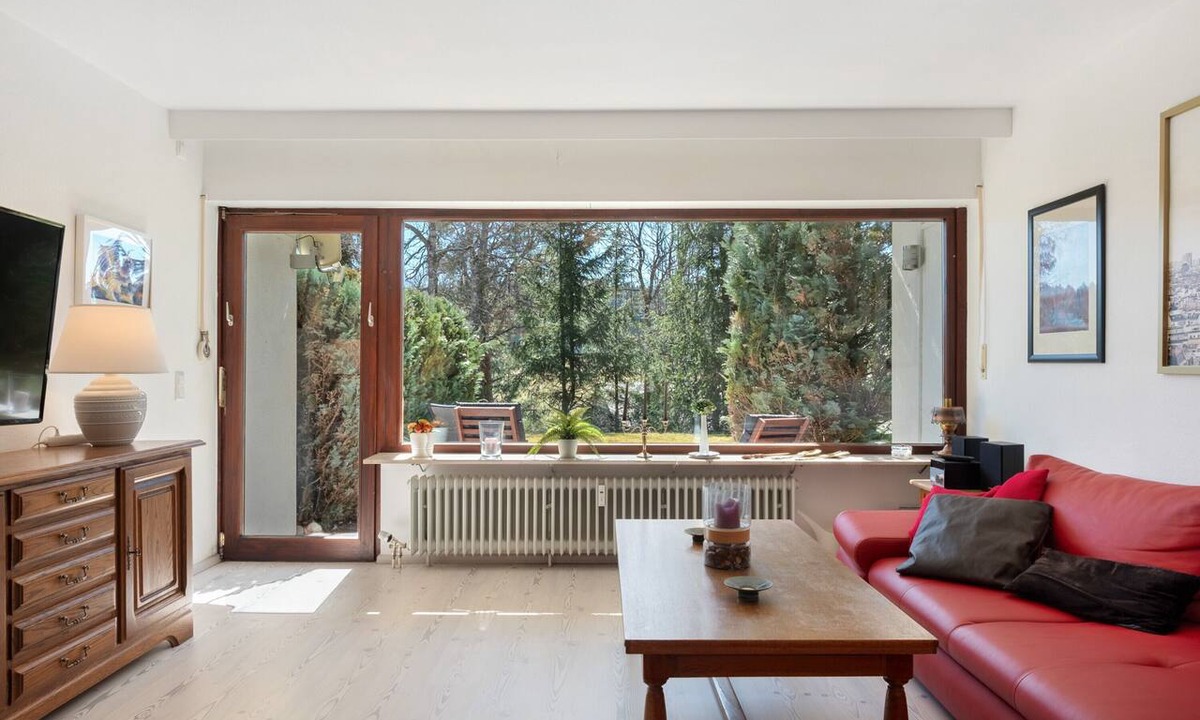 Schoenwald Apartment | Apartment Victoria with Private Terrace, Garden, and Wi-Fi