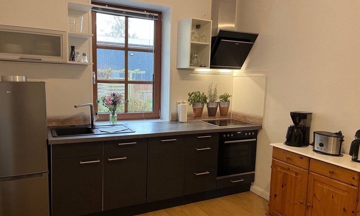 Stove Apartment | Apartment 1 with 2 bedrooms (4 adults + infant) on the ground floor - Villa Seeheim Ferienobjekt direkt