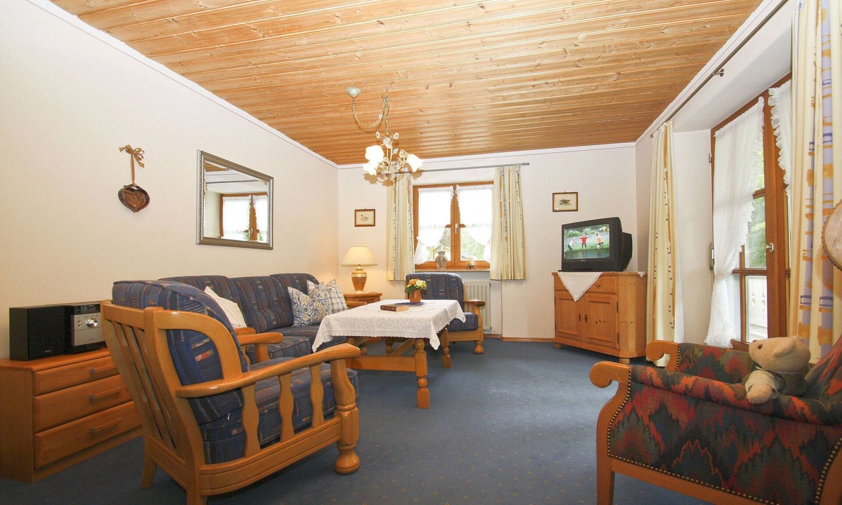 Ruhpolding Apartment | Apartment 2, 98sqm, balcony, kitchen, 2 bedrooms, 1 living room, max. 2 pers.