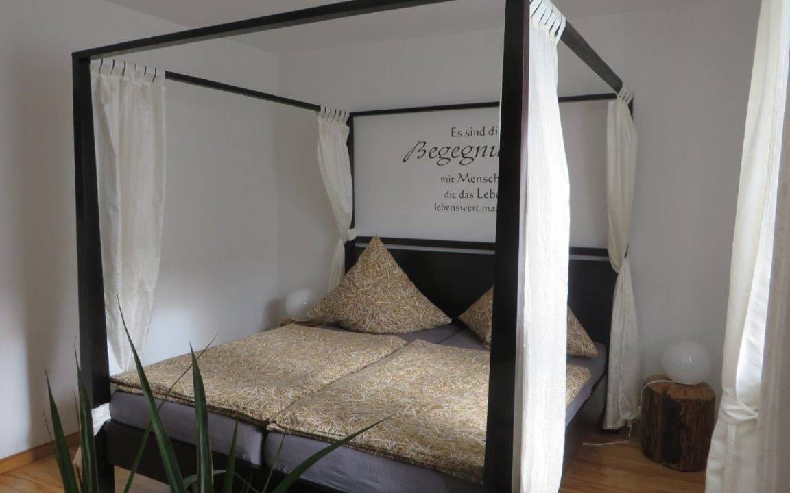 Grossheubach Apartment | Apartment ∙ 2 bedrooms ∙ 4 guests