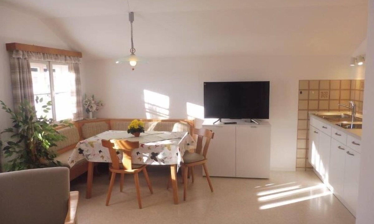 Chieming Apartment | Apartment 2 with 2 bedrooms and south-facing balcony