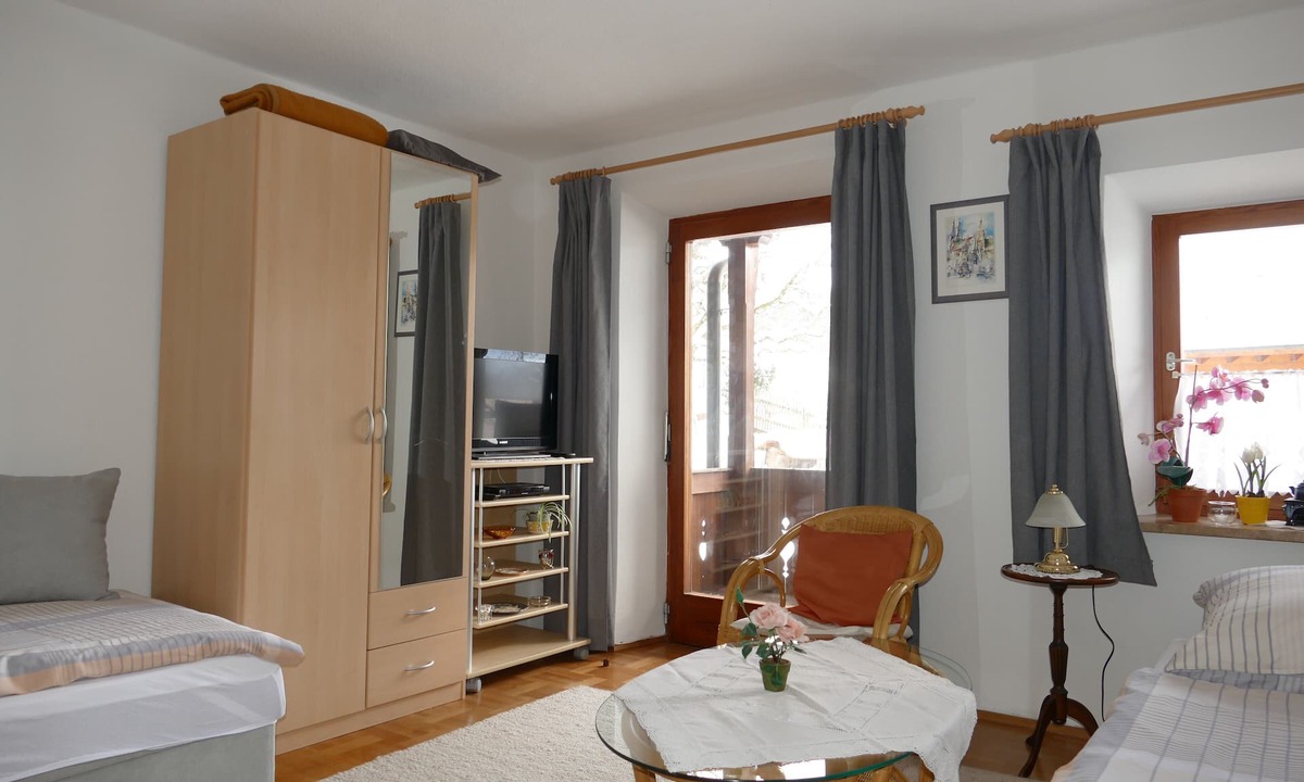 Marquartstein Apartment | Apartment 3, 30 sqm, 1-2 persons, living-bedroom, kitchen, bathroom