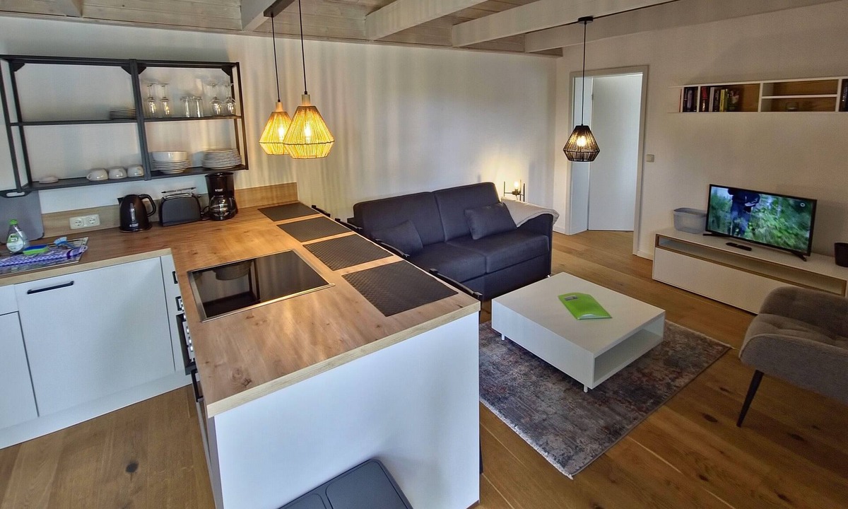 Neeberg House | Apartment 3 - Pirate's cave: Spacious, dog-friendly, with terrace & comfort