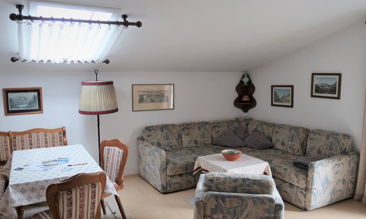 Grashof Apartment | Apartment 55 sqm, balcony, kitchen extra, 2 bedrooms, max 3 pers - WLAN