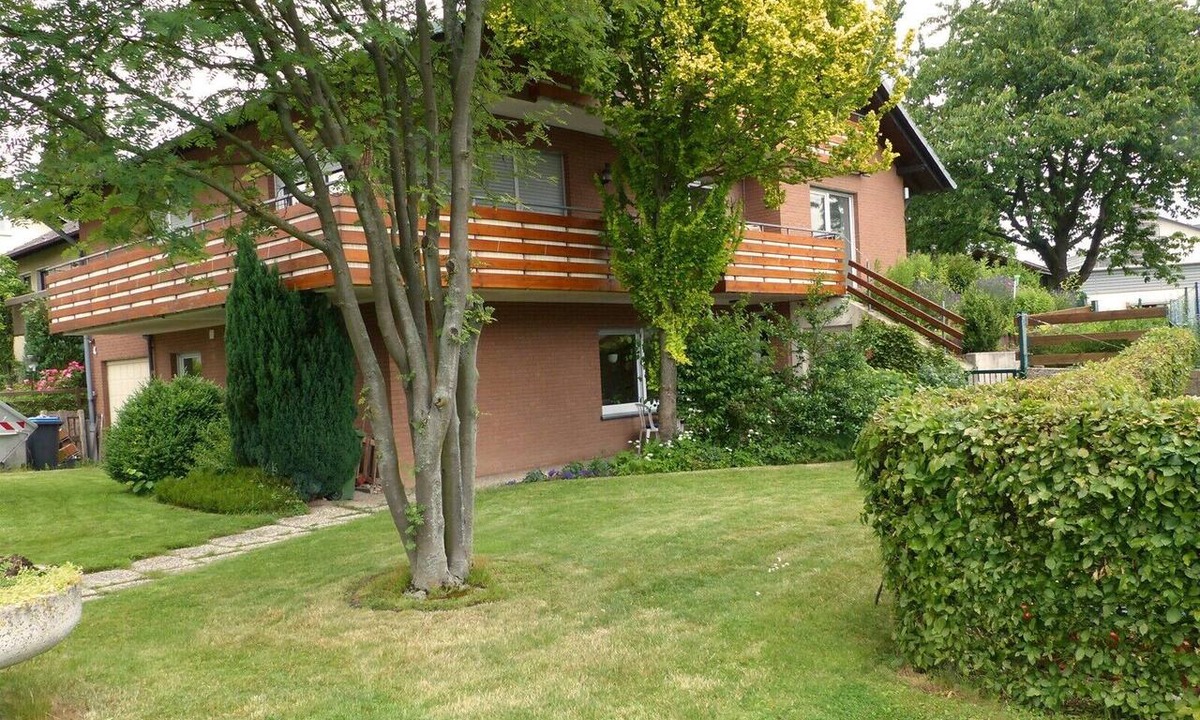 Korbecke Apartment | Apartment 'Am Lerchenweg' with Private Terrace, Garden and Wi-Fi