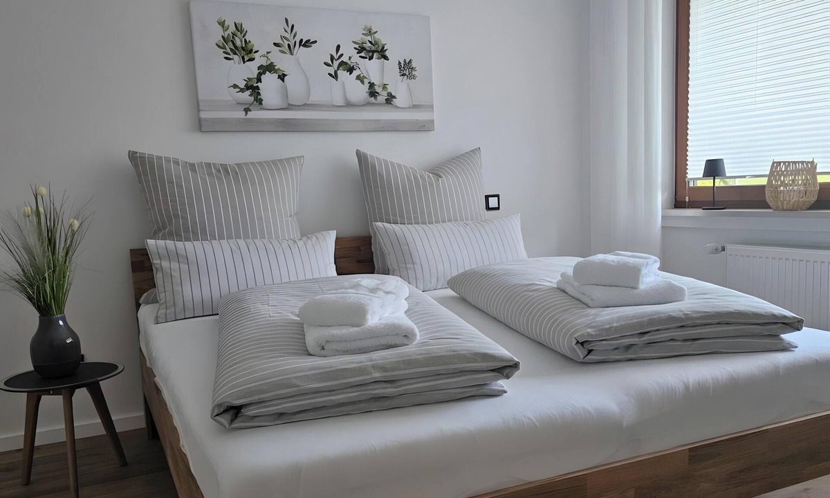 Finnentrop Apartment | Apartment 'Am Wilmkebach' with Private Terrace, Private Garden and Wi-Fi