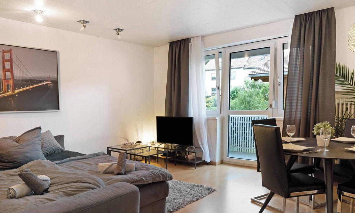 Kempten Apartment | Apartment 'Amselnest' with Private Terrace, Private Garden