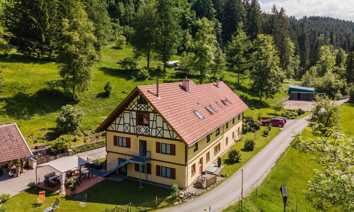 Weiler-Simmerberg Apartment | Apartment "Balzerberg" with Garden & Wi-Fi