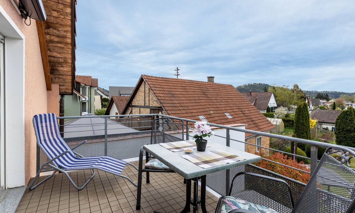 Hilzingen Apartment | Apartment 'D G Mit Balkon' with Balcony and Wi-Fi