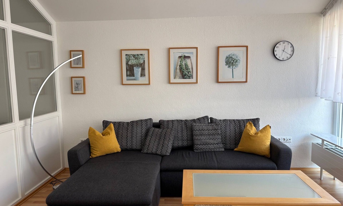 Sipplingen Apartment | Apartment 'Dahlie' with Balcony and Wi-Fi