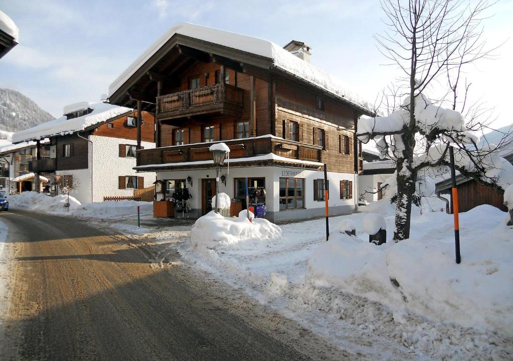 Reit im Winkl Apartment | Apartment Dorfstrasse by Interhome