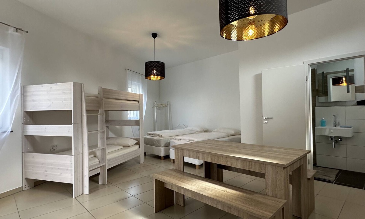 Koetz Apartment | Apartment 'Dreams Unterkunft' with Wi-Fi and Air Conditioning