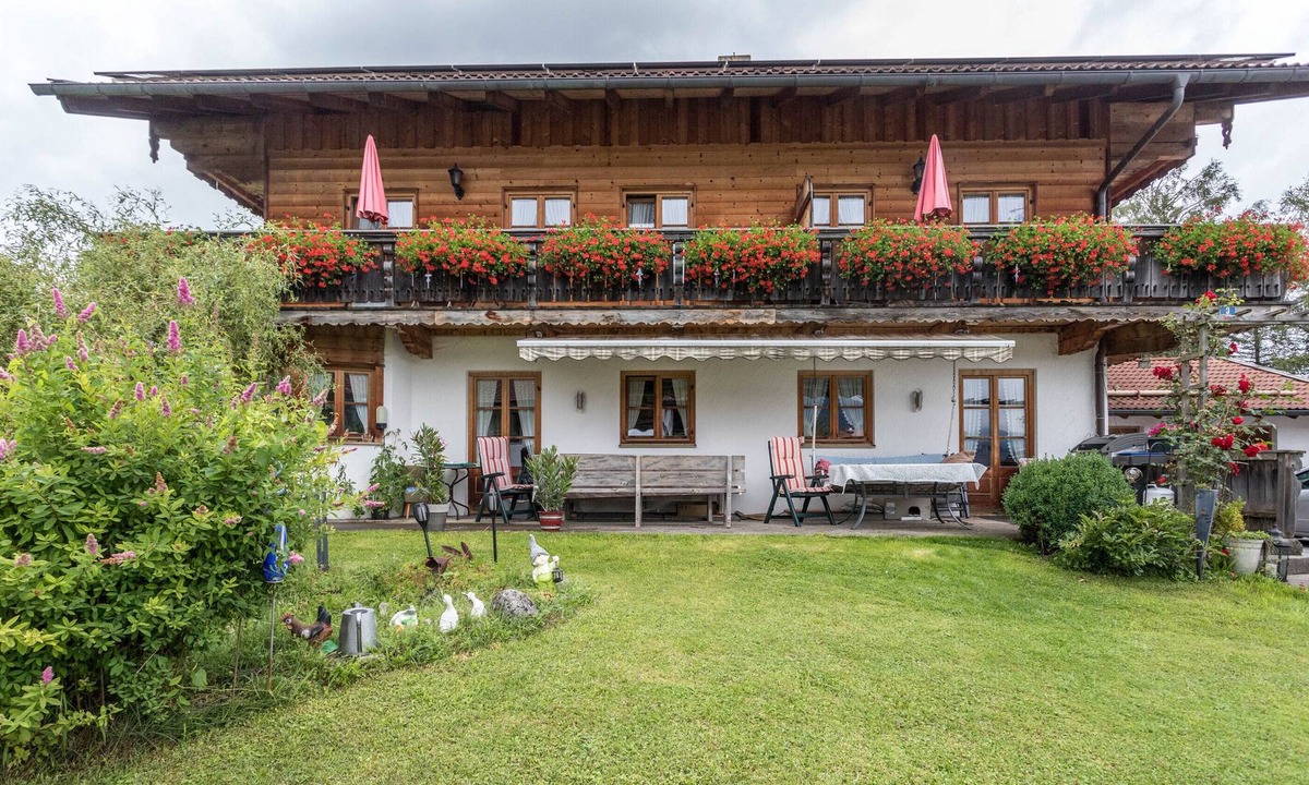 Fischbachau Apartment | Apartment 'Edelweiß' with Mountain View, Balcony & Wi-Fi