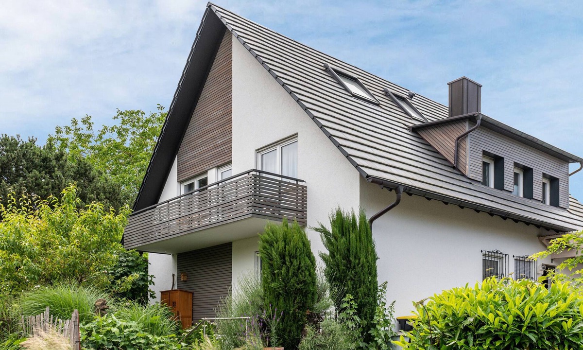 Laufen Apartment | Apartment 'Ferienwohnung In Den Bachteln' with Balcony and Wi-Fi