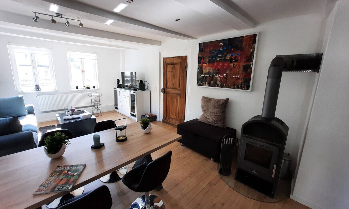 Eslohe Apartment | Apartment 'Ferienwohnung' with Private Terrace, Private Garden and Wi-Fi