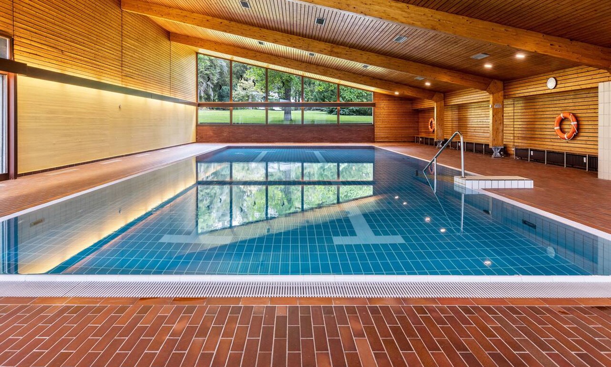 Reichenau Apartment | Apartment "Fetscher 2" with Lake View, Pool, Sauna & Wi-Fi