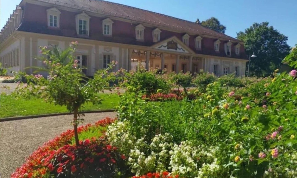 Bad Bocklet Apartment | Apartment 'Gästehaus Da Fabio' with Mountain View, Private Terrace and Wi-Fi