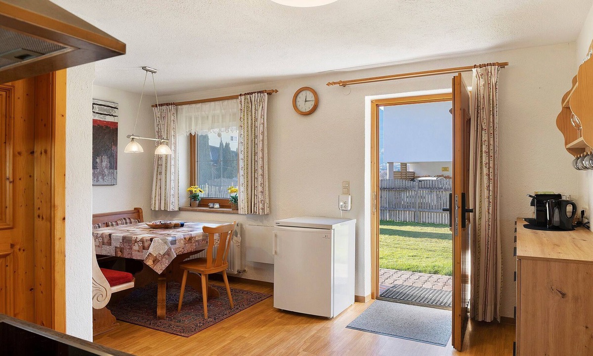 Hart im Zillertal House | Apartment 'Haus Hart Im Zillertal' with Mountain View, Shared Terrace & Wi-Fi
