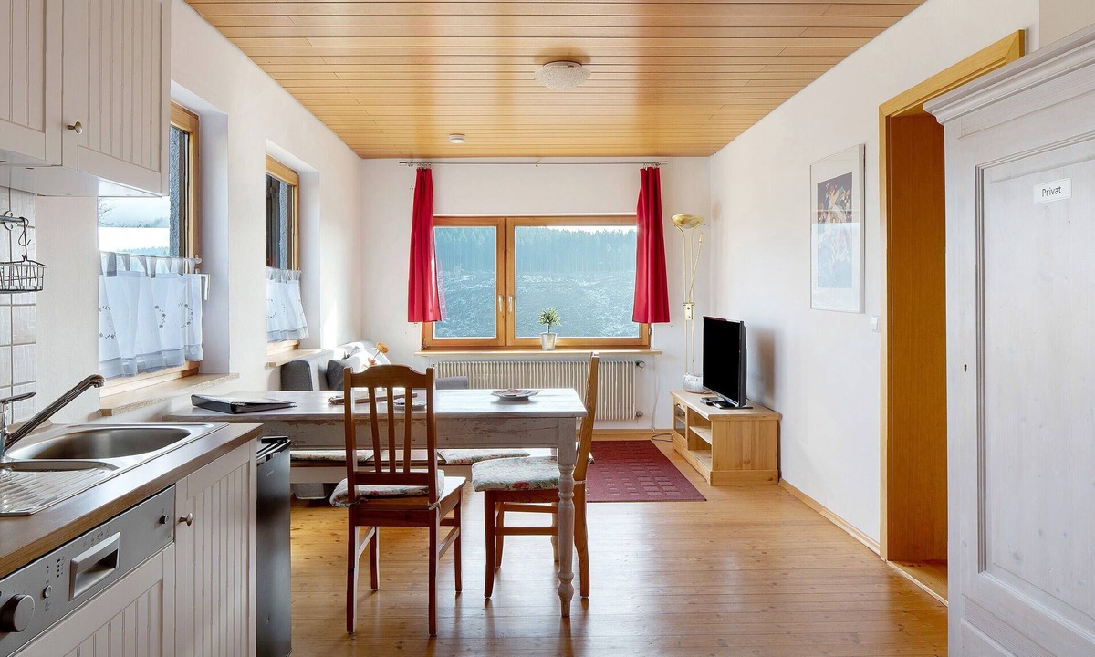 Falkau Apartment | Apartment 'Haus Wintersonne - FeWo Auerhahn' with Shared Garden, Balcony and Wi-Fi