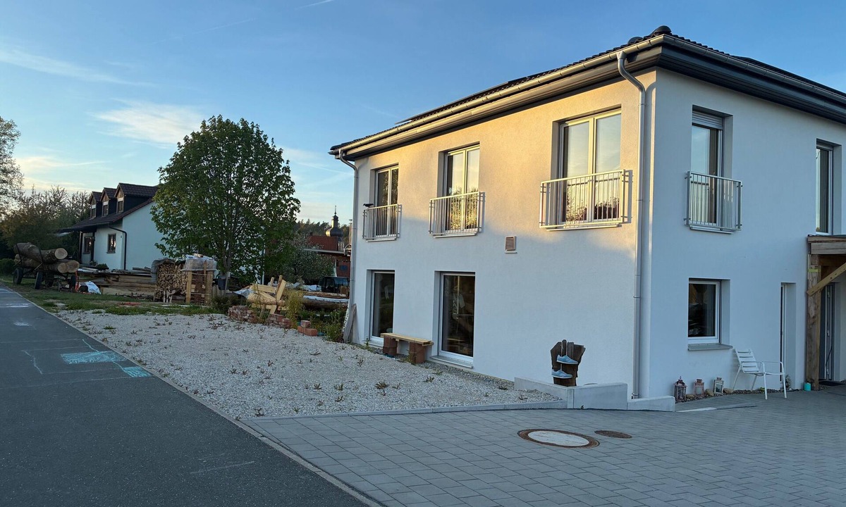Zapfendorf Apartment | Apartment 'Hedwig Und Anna' with Balcony and Wi-Fi